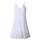 Vestido Curto em Linho com Alças Finas e Decote V
